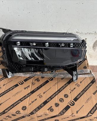 Jeep Avenger faro anteriore  destro