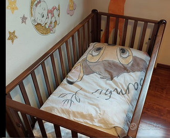 Lettino per bambini con rete e  materasso