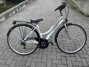 Bicicletta poco usata frejus