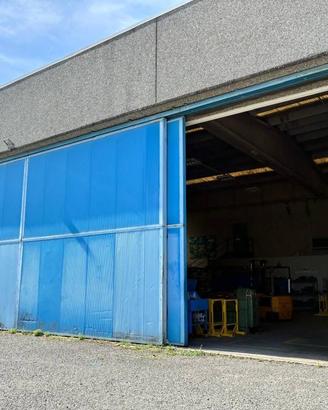 Immobile di 450 m² con 1 locale a Avigliana