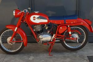 Gilera giubileo 98 del 1962 da passaggio