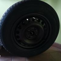 Kit e ruota di scorta per Fiat Grande Punto.