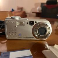 Sony Cyber-Shot DSC-P5 + accessori