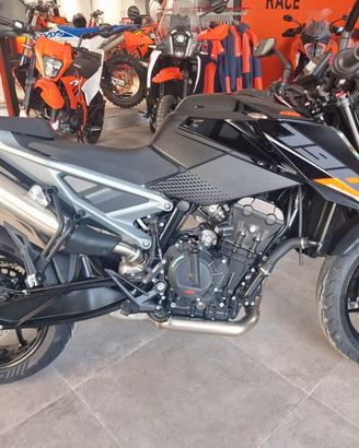 KTM 790 Duke 2027 PRONTA CONSEGNA