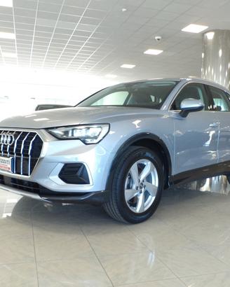 AUDI Q3 Business Advanced 40 2.0 TDI 190cv Quattro