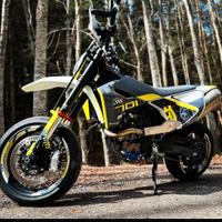 Husqvarna 701 Supermoto 2022