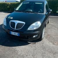 Lancia Ypsilon MOMO DESIGN