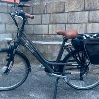 2 bici benelli elettriche di cui 1 nuova