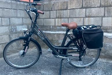 2 bici benelli elettriche di cui 1 nuova