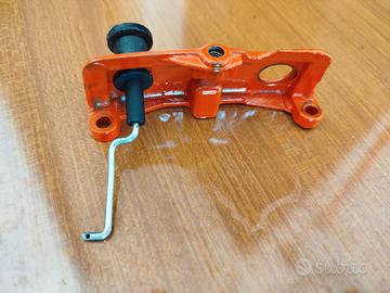 HUSQVARNA L 65 -L 77 Piastra supporto leva aria