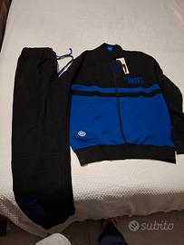 tuta sportiva