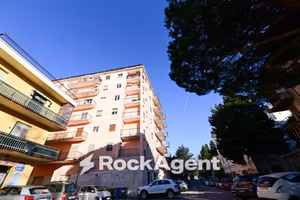 Appartamento di 140 m² con 4 locali a Catanzaro