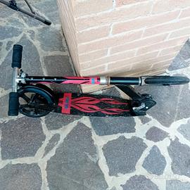 Monopattino ragazzo