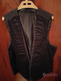 Elegante gilet in raso nero