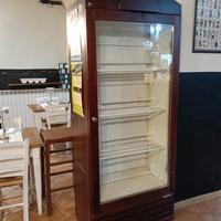 Frigo vetrina in legno per bottiglie pregiate