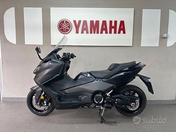 Yamaha TMAX 560 XP500A MDNMD SWORD GREY