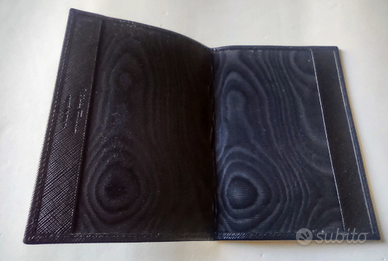 Ferragamo porta passaporto originale
