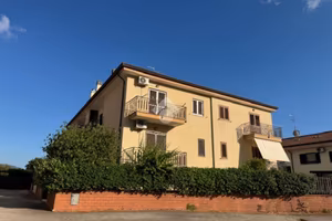 VILLA A SCHIERA A VENAFRO