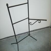 porta-asciugamani in ferro battuto