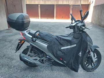 scooter Kymco people 125