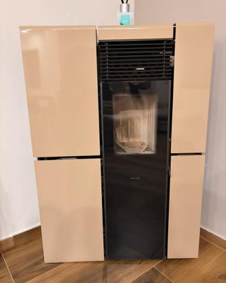 Stufa a pellet Ravelli