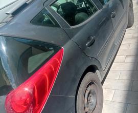 Peugeot 207 - 2010