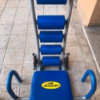 Attrezzo per addominali