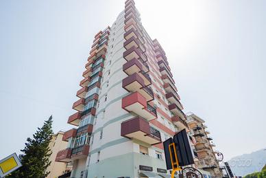 Prestigioso 7 vani panoramico di 215 mq