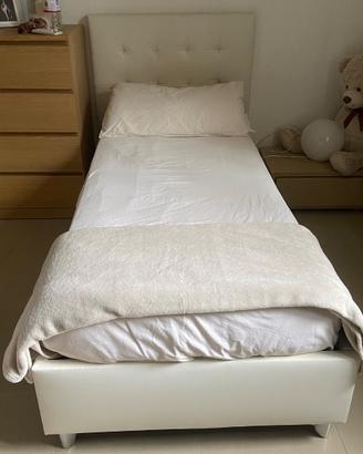 Letto contenitore singolo con piedini