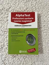 Due libri Alpha test Professioni Sanitarie eserciz