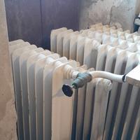 termosifoni antichi in ghisa