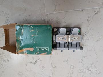 Giuntatrice per pellicola 8 super 8 e 16