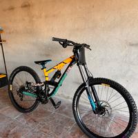Mtb DH Scott
