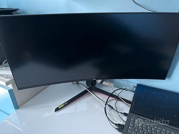 Monitor LG da gaming 34” curvo da 160 hz