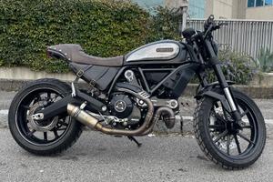 Scrambler 800 Icon Dark custom