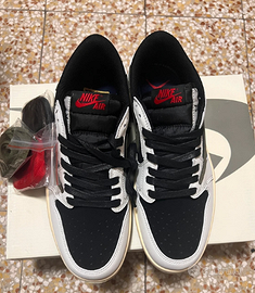 Travis Scott x Air Jordan 1 Low “Olive” 43