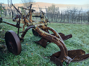 Aratro Borgatti bivomere