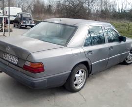 MERCEDES Classe E (W/S210) - 1988