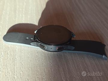 Samsung Galaxy Watch 5 40mm + cover spigen