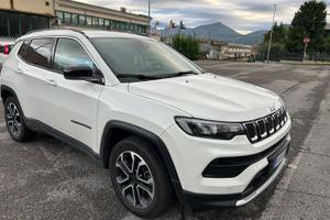 Jeep Compass II 20211.3 turbo t4 plug in Limited