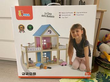 Casa delle bambole in legno marca VIGA