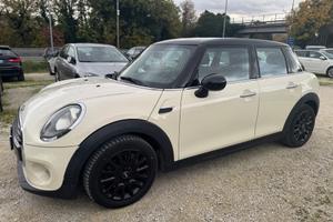 Mini 1.5 Cooper D 116 Cv 5 porte Neopatentati