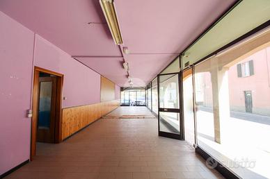 UFFICIO A BRIGNANO GERA D'ADDA