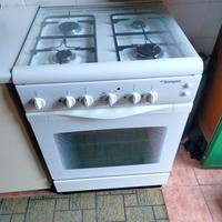 Cucina a gas ed elettrica