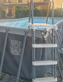 Piscina intex fuori terra 