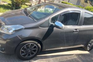 Toyota yaris diesel 2011