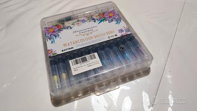 set di 24 Pennarelli ad acquerello 