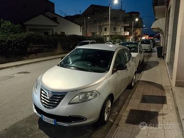 Lancia Ypsilon 2014