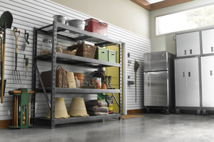 Deposito ripostiglio magazzino