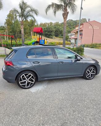 golf 8 style 2.0 150cv dsg tettuccio apribile